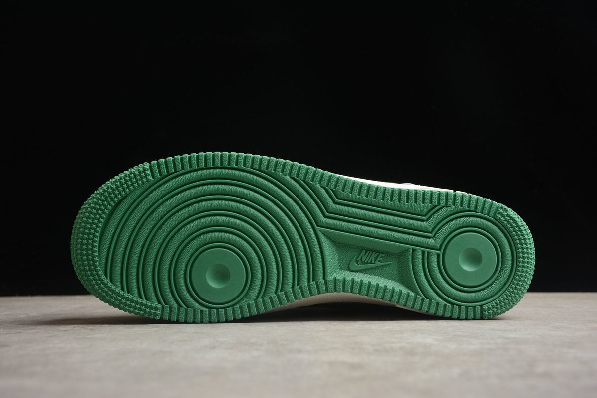 Fabrika Supply Air Force 1 ’07 White / Green | sapatilhas Sole Rua
