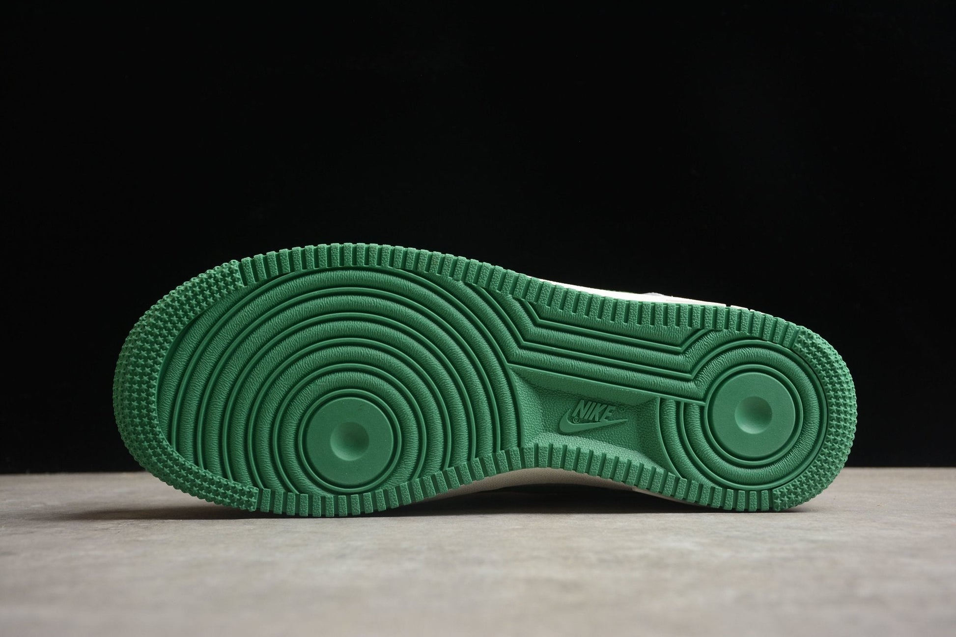 Fabrika Supply Air Force 1 ’07 White / Green | sapatilhas Sole Rua
