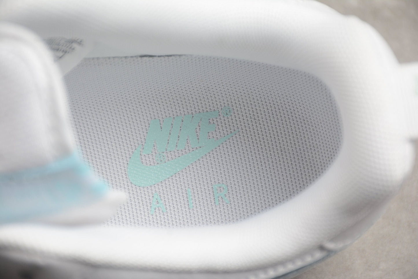 Fabrika Supply Air Force 1 ’07 White / Sky Blue | sapatilhas Sole Rua