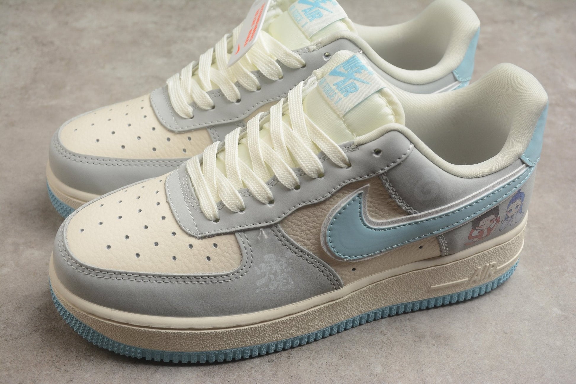 Fabrika Supply Air Force 1 Low “Nezha” Beige / Sky Blue | sapatilhas Sole Rua