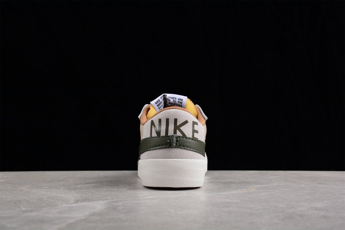 Fabrika Supply Blazer Low ’77 Beige / Olive Green | sapatilhas Sole Rua