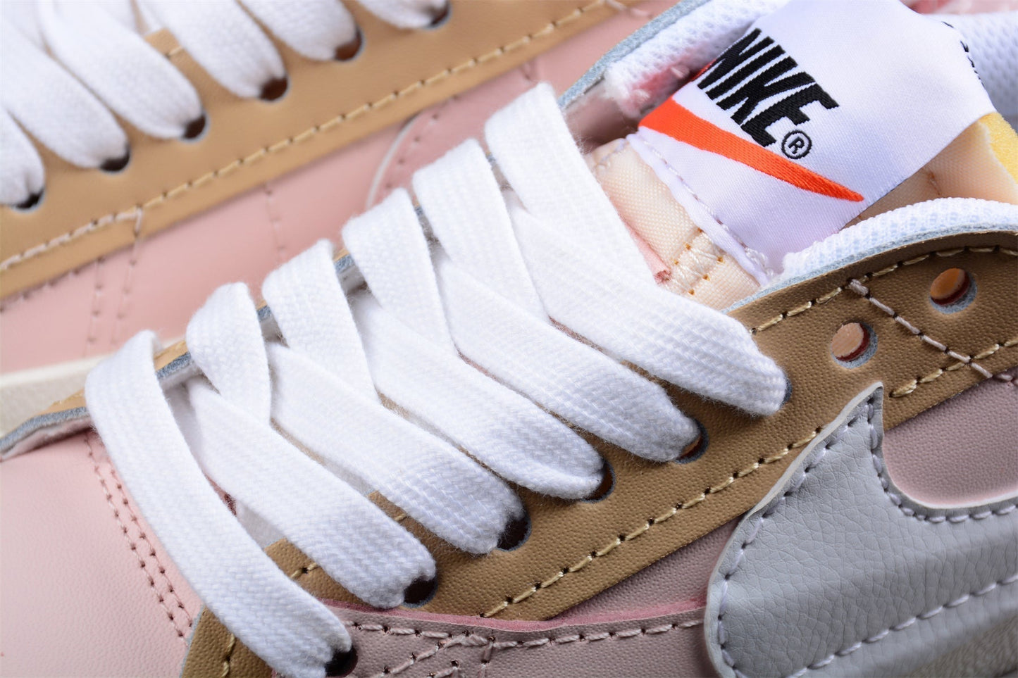 Fabrika Supply Blazer Low ’77 Pink / Beige / White | sapatilhas Sole Rua