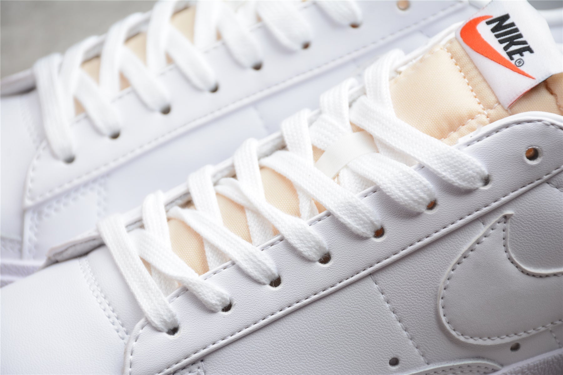 Fabrika Supply Blazer low '77 White | sapatilhas Sole Rua