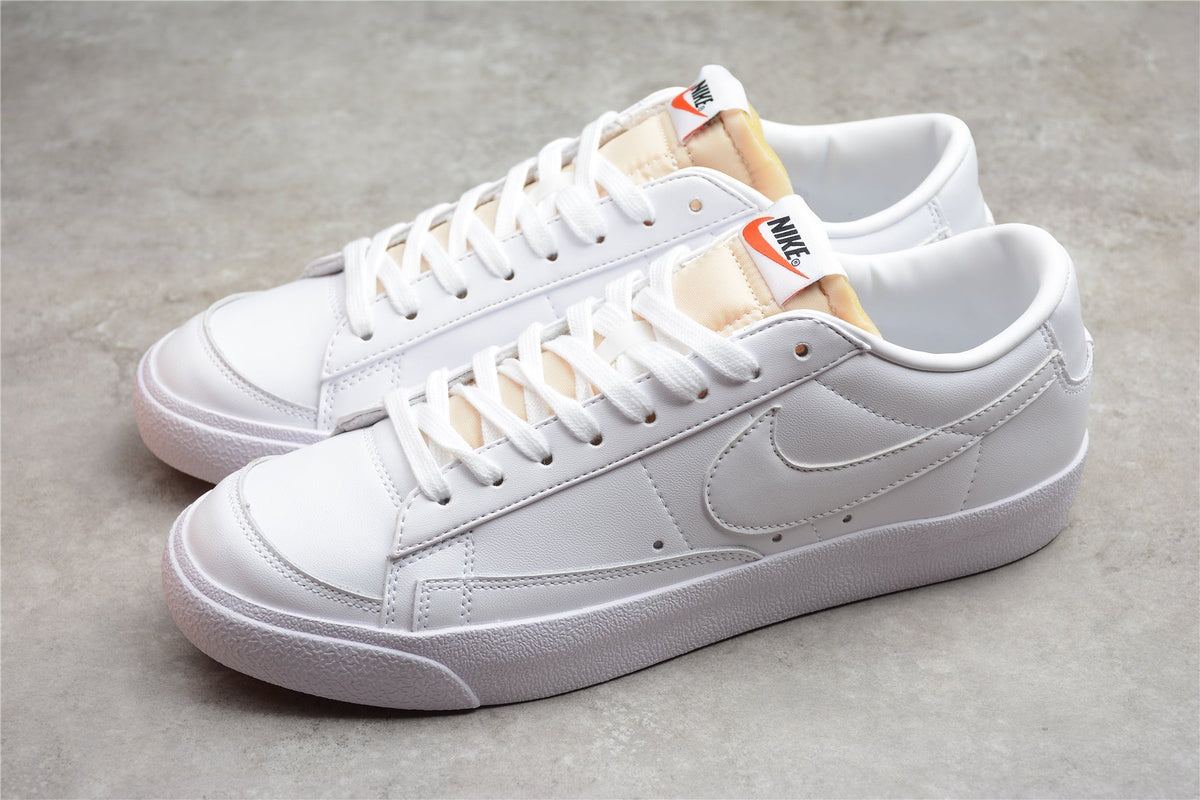 Fabrika Supply Blazer low '77 White | sapatilhas Sole Rua