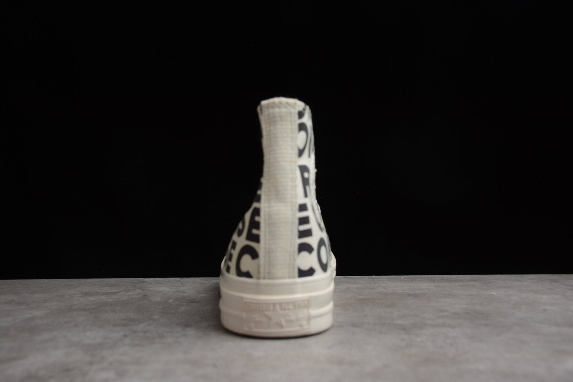 Essenza Rosa Chuck 70 HI White / Black | sapatilhas Sole Rua