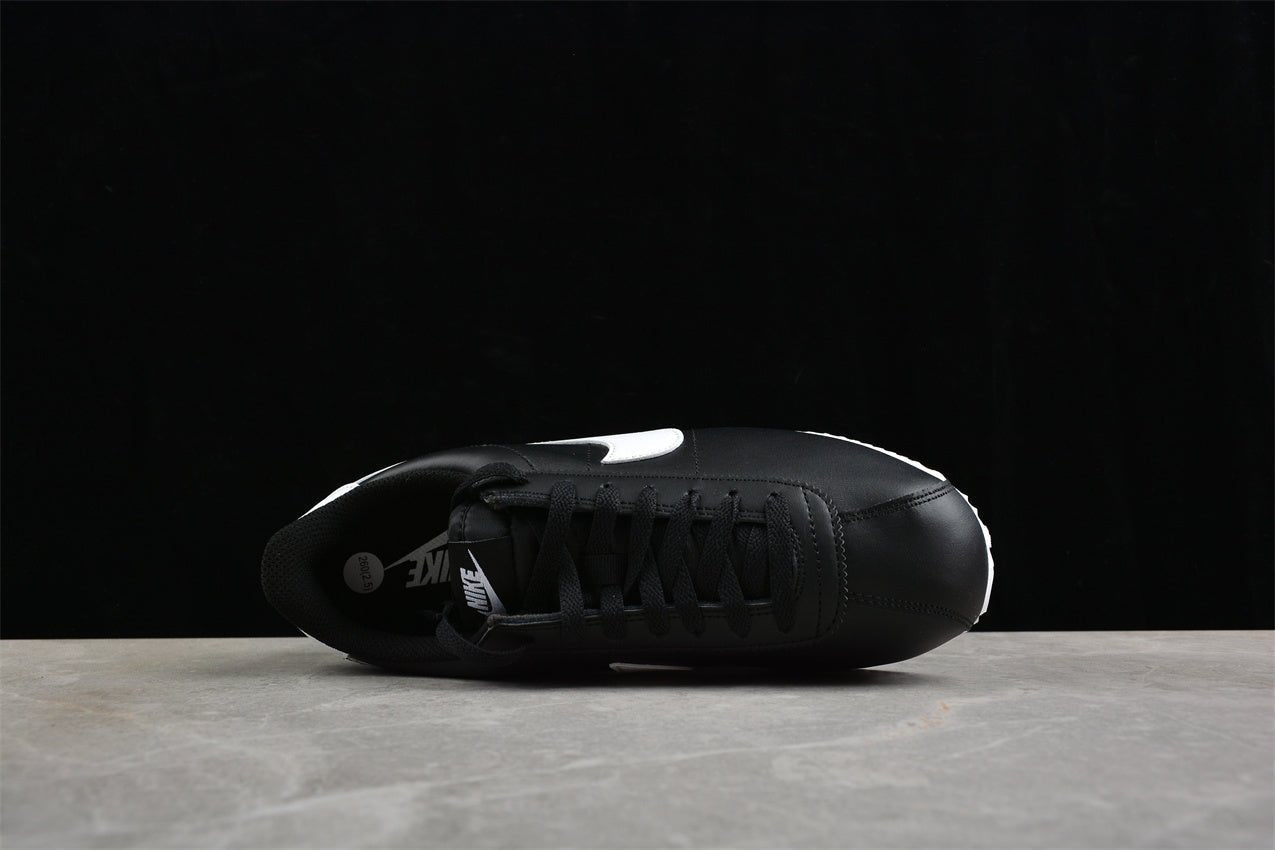 Fabrika Supply Cortez Black / White | sapatilhas Sole Rua
