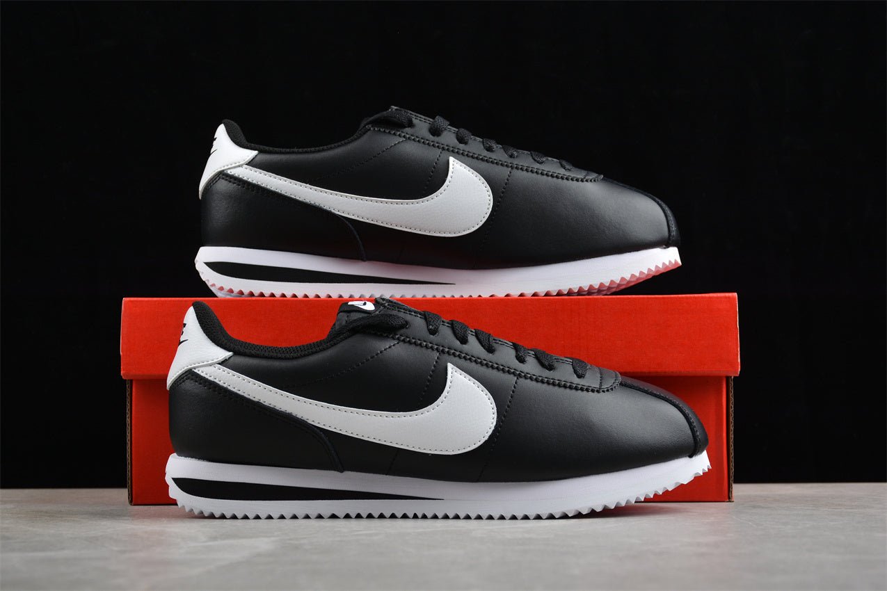 Fabrika Supply Cortez Black / White | sapatilhas Sole Rua