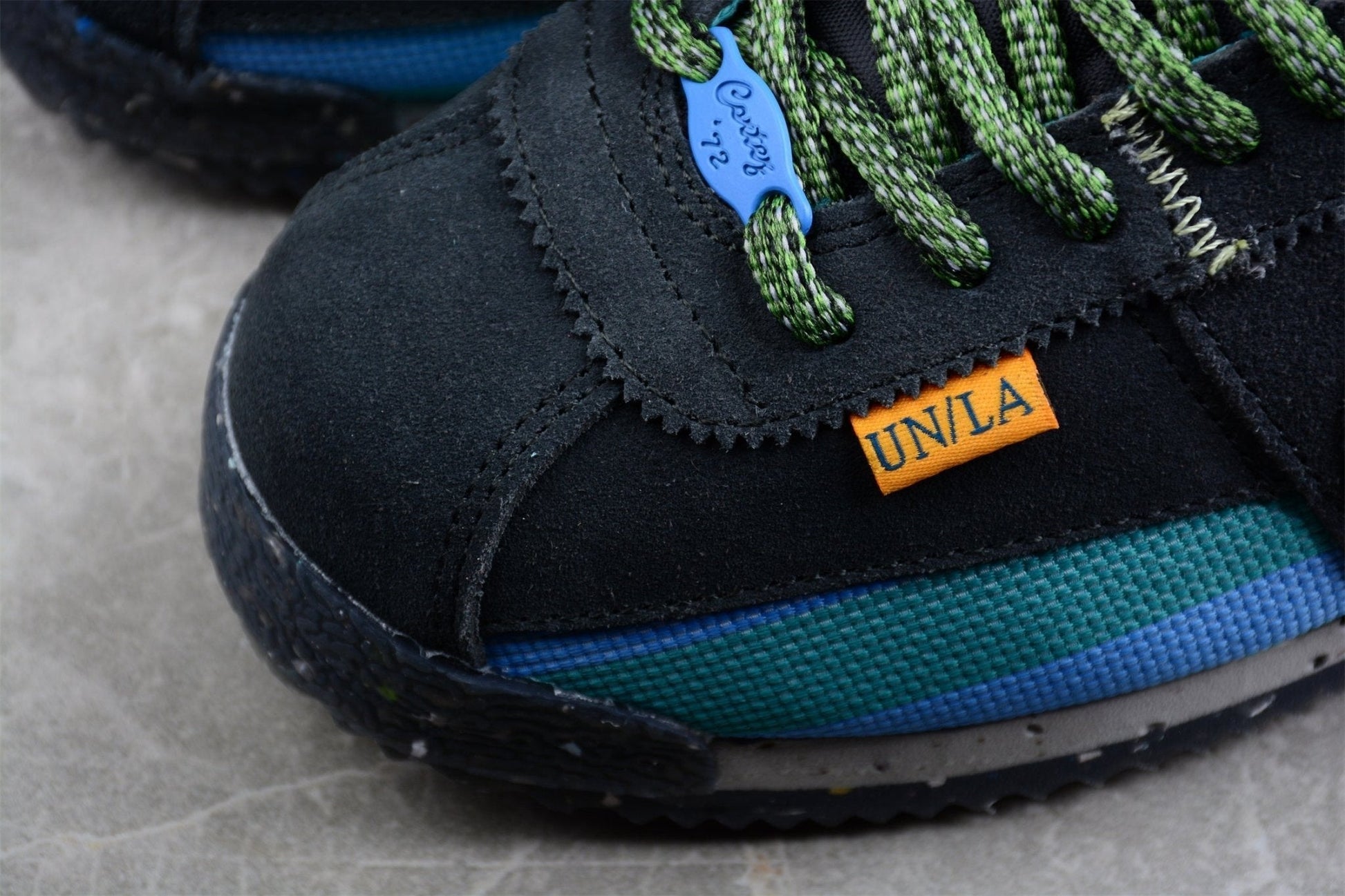 Essenza Rosa Cortez x Union LA Black / Blue / Green | sapatilhas Sole Rua