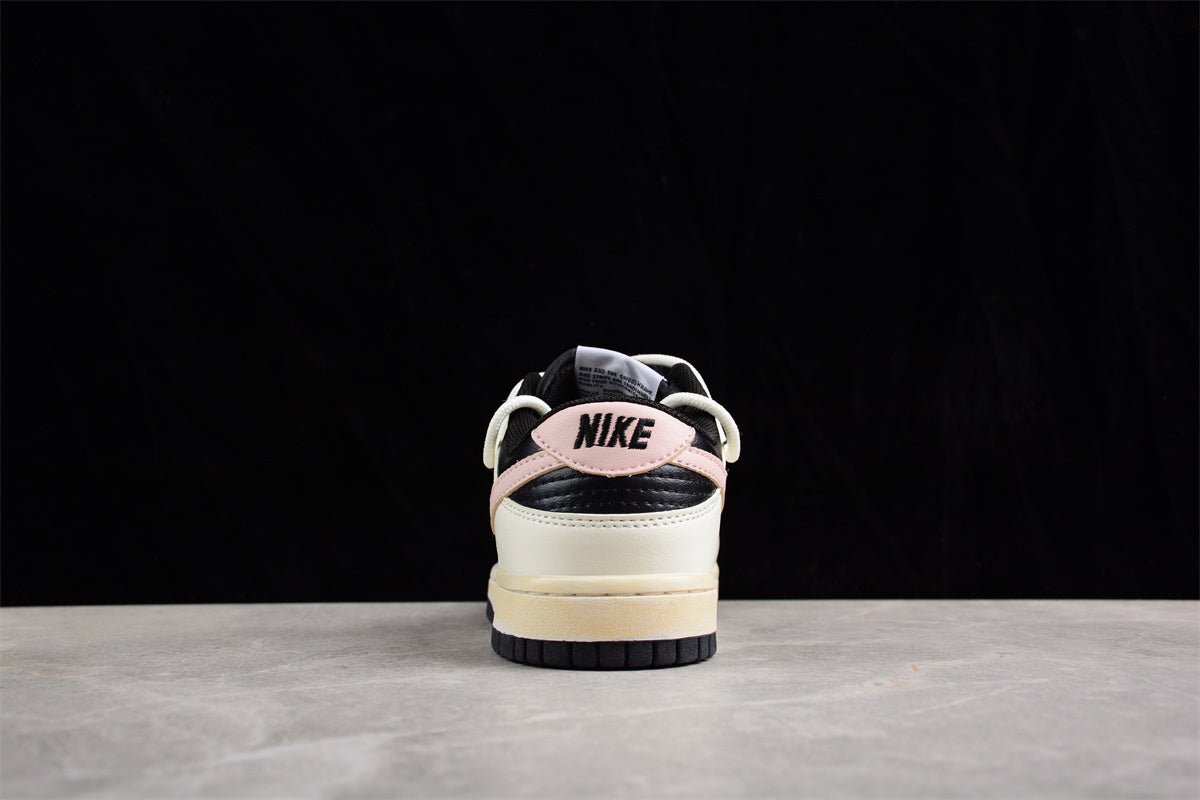 Essenza Rosa Dunk Low Black / Cream / Pastel Pink | sapatilhas Sole Rua