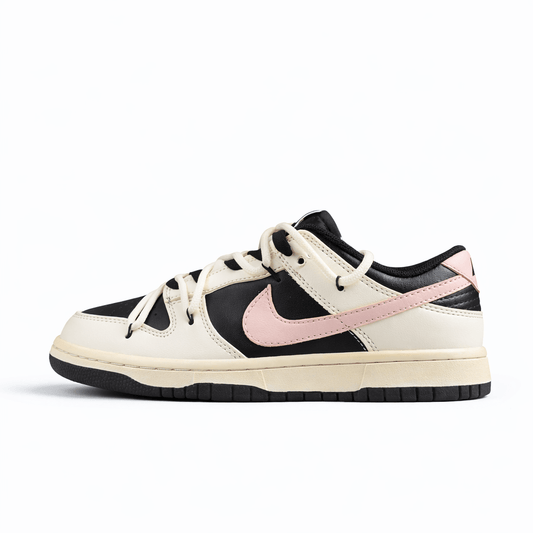 Essenza Rosa Dunk Low Black / Cream / Pastel Pink | sapatilhas Sole Rua