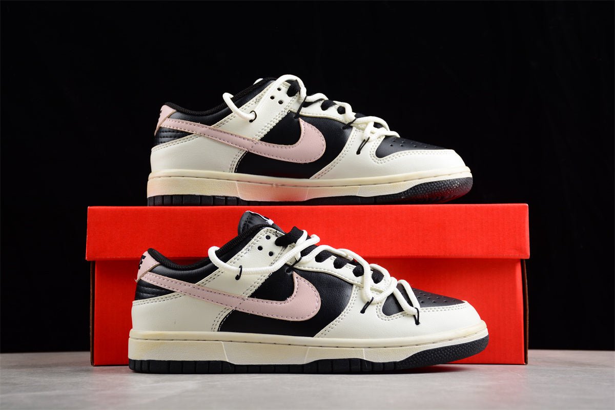 Essenza Rosa Dunk Low Black / Cream / Pastel Pink | sapatilhas Sole Rua