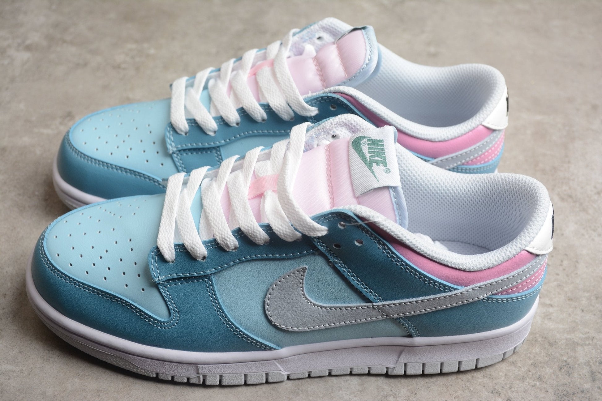 Essenza Rosa Dunk Low Blue / Sky Blue / Pastel Pink | sapatilhas Sole Rua