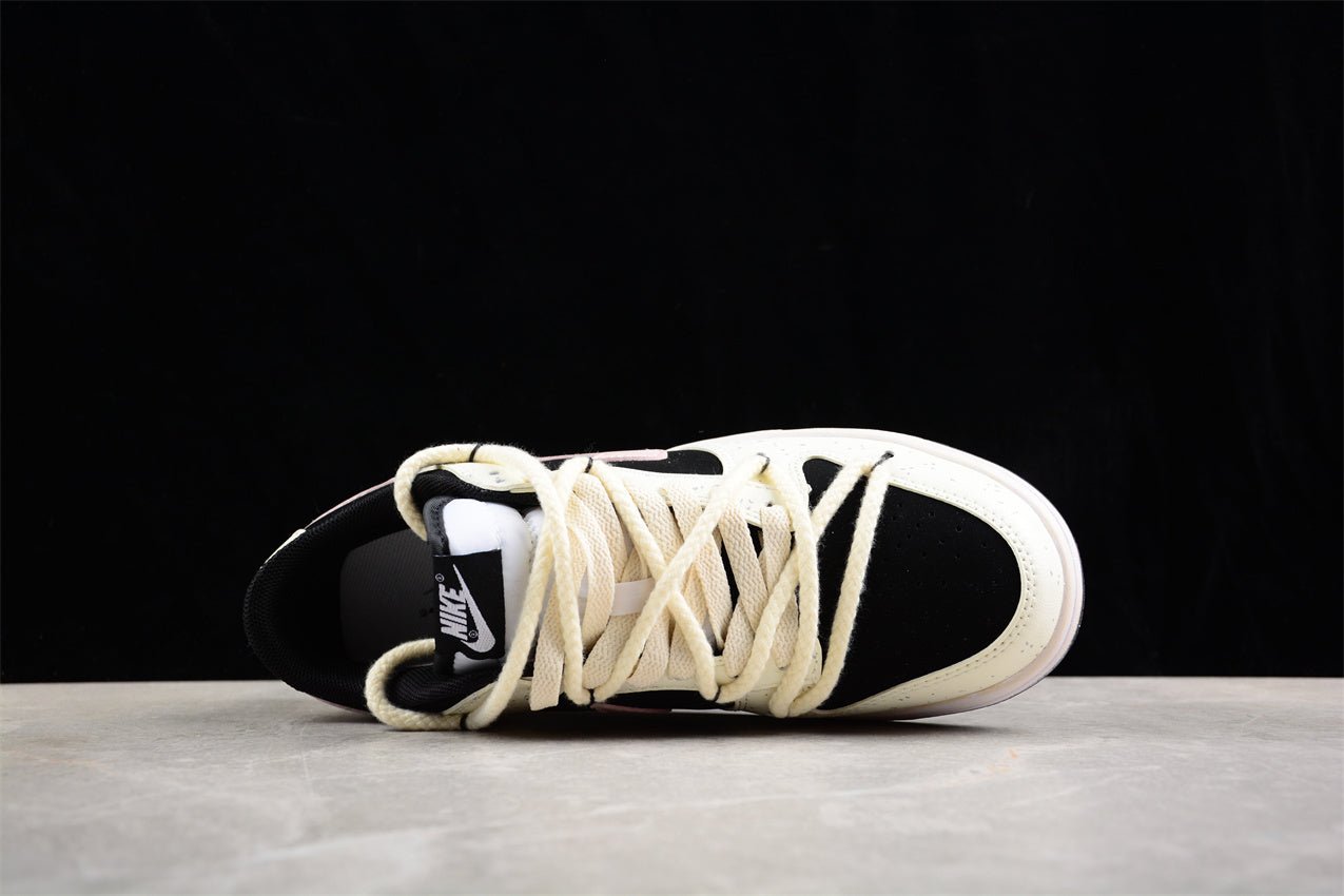 Essenza Rosa Dunk Low Light Bone / Black / Pink | sapatilhas Sole Rua