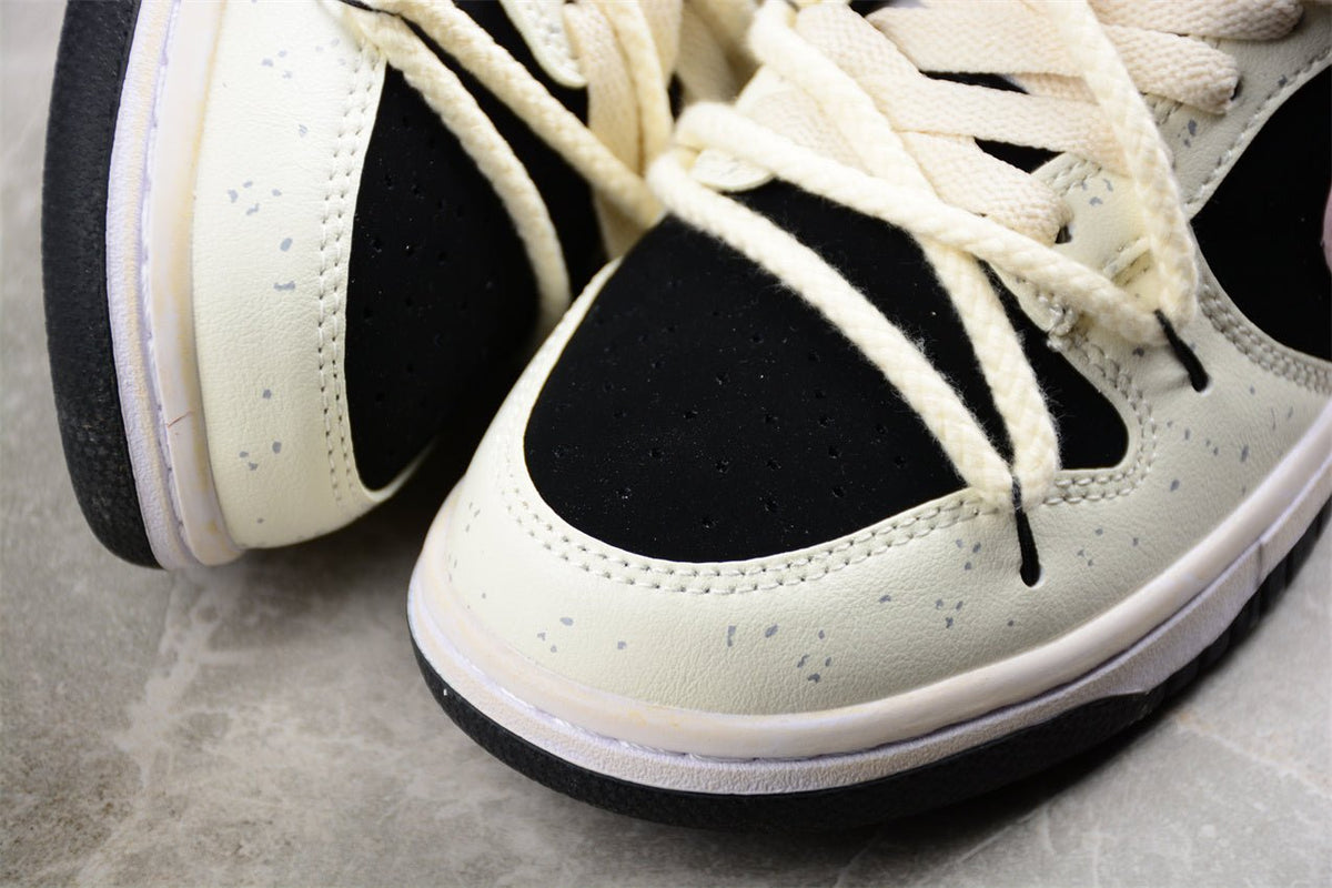 Essenza Rosa Dunk Low Light Bone / Black / Pink | sapatilhas Sole Rua
