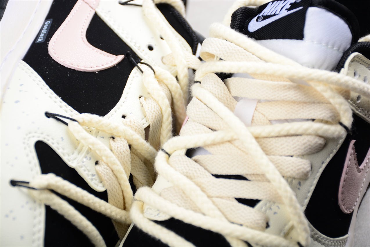 Essenza Rosa Dunk Low Light Bone / Black / Pink | sapatilhas Sole Rua