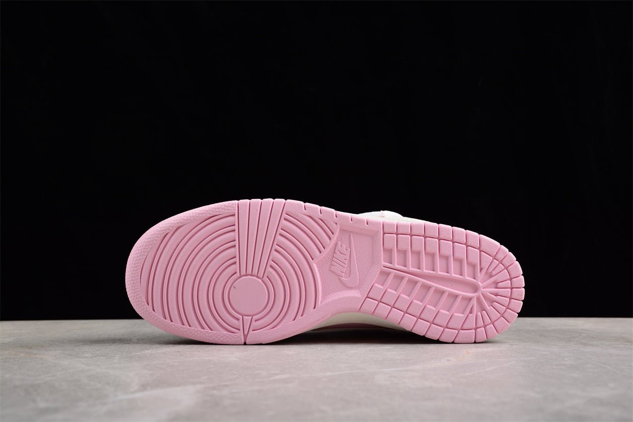 Essenza Rosa Dunk Low White / Pastel Pink | sapatilhas Sole Rua