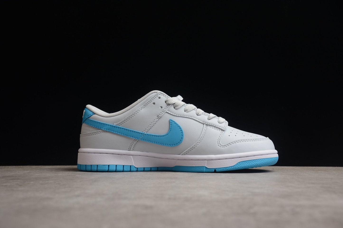 Essenza Rosa Dunk Low White / Sky Blue | sapatilhas Sole Rua