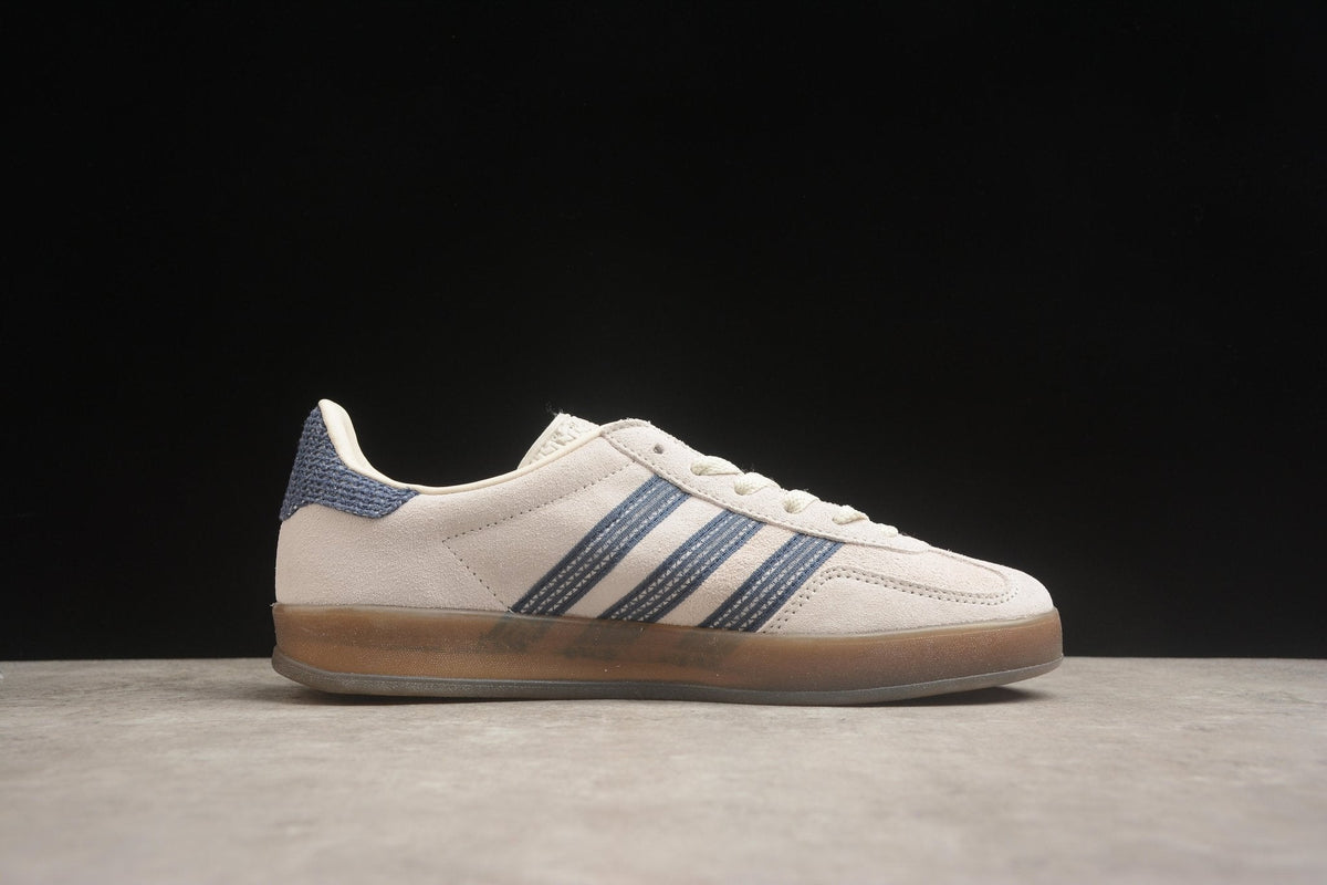 Fabrika Supply Gazelle Beige / Navy | sapatilhas Sole Rua