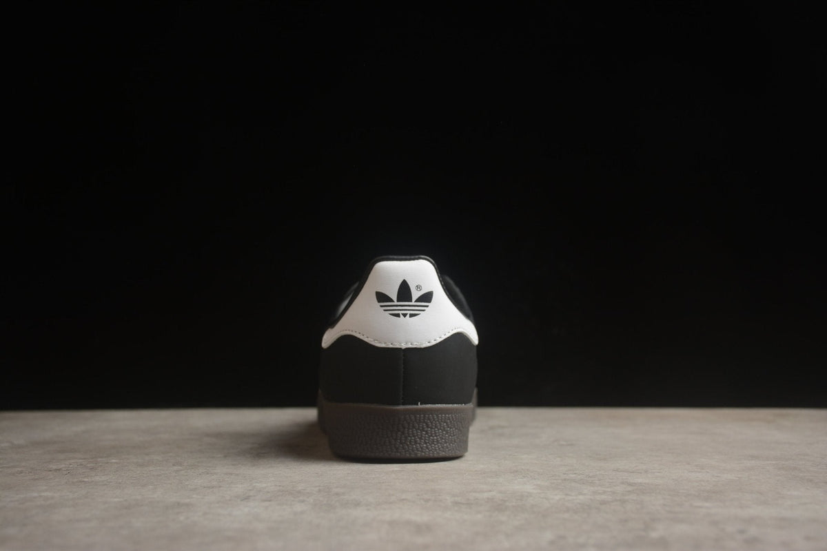 Fabrika Supply Gazelle Black / White | sapatilhas Sole Rua