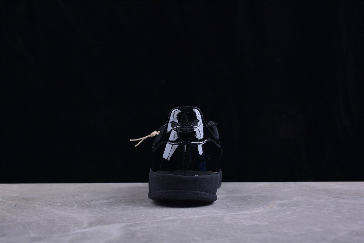 Fabrika Supply Gazelle Glossy Black | sapatilhas Sole Rua