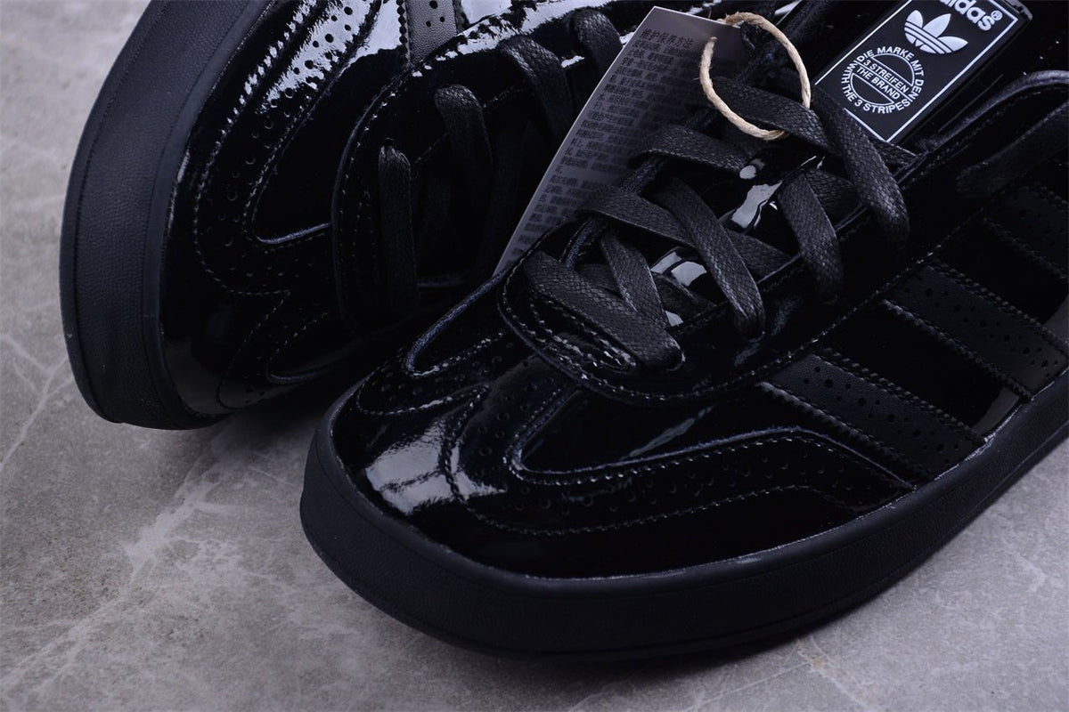 Fabrika Supply Gazelle Glossy Black | sapatilhas Sole Rua
