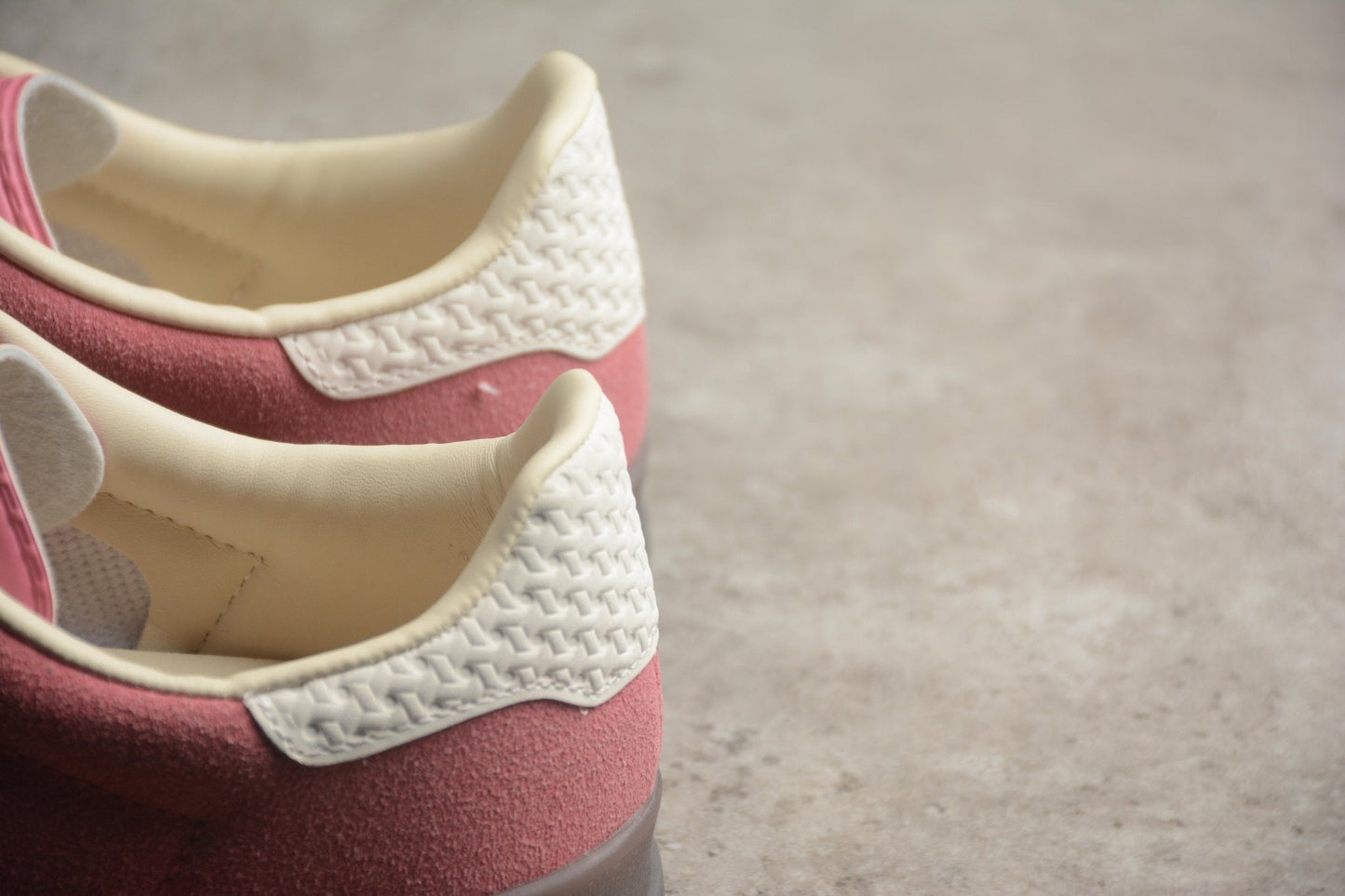 Fabrika Supply Gazelle Pink / White | sapatilhas Sole Rua