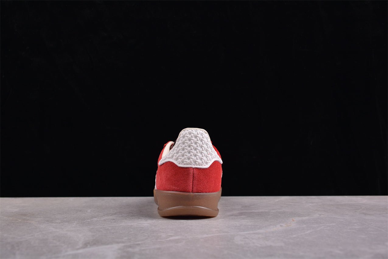 Fabrika Supply Gazelle Red / White | sapatilhas Sole Rua