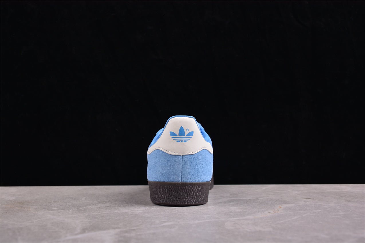 Fabrika Supply Gazelle Sky Blue / White | sapatilhas Sole Rua