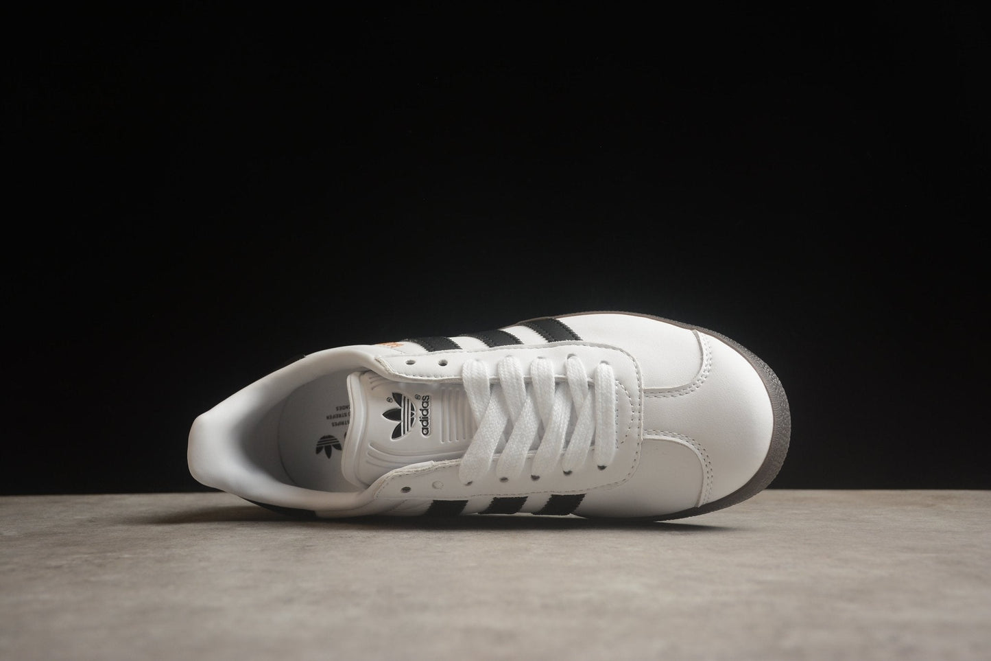 Fabrika Supply Gazelle White / Black | sapatilhas Sole Rua