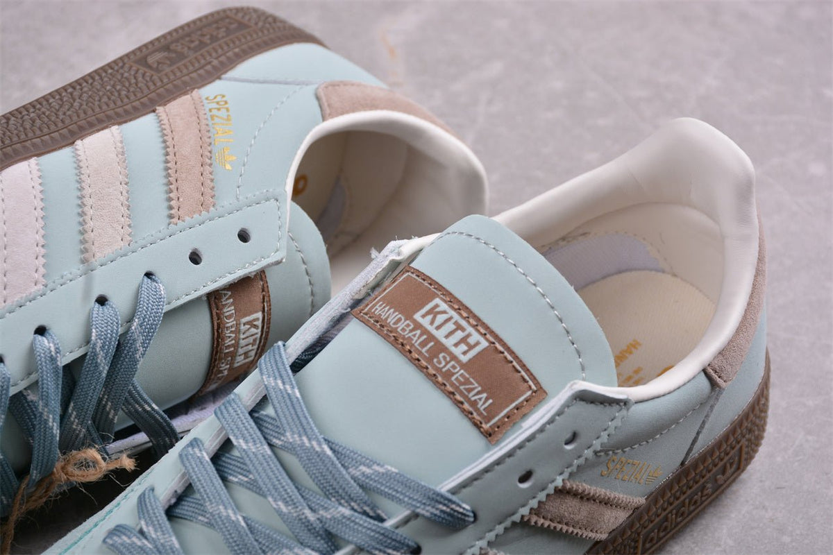 Fabrika Supply Handball Spezial Kith x Blue / Light Blue / Tan | sapatilhas Sole Rua