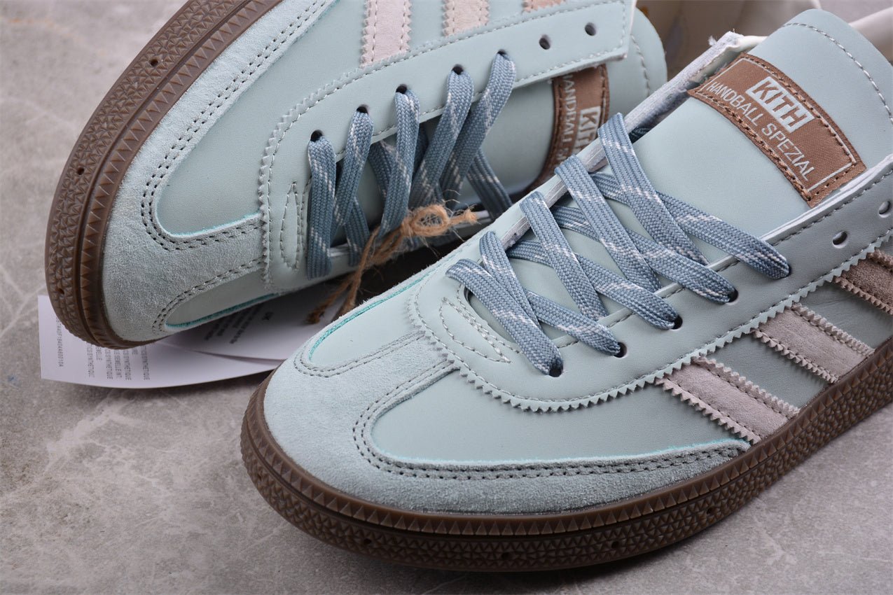 Fabrika Supply Handball Spezial Kith x Blue / Light Blue / Tan | sapatilhas Sole Rua