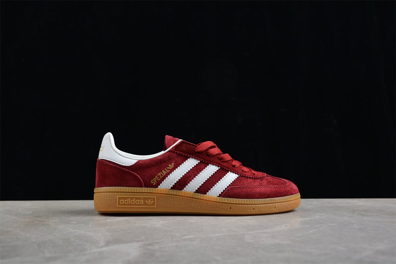 Fabrika Supply Handball Spezial Red / Cloud White / Gold Metallic | sapatilhas Sole Rua