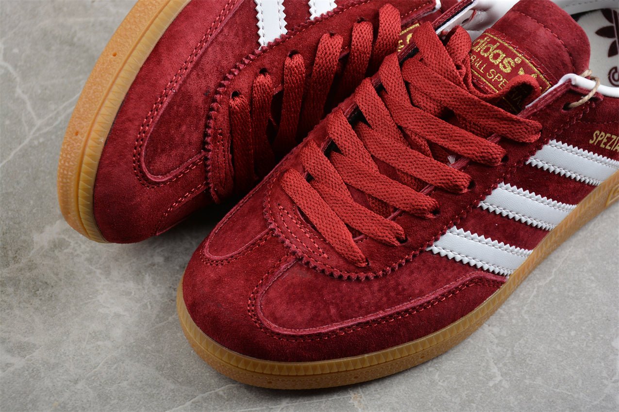 Fabrika Supply Handball Spezial Red / Cloud White / Gold Metallic | sapatilhas Sole Rua