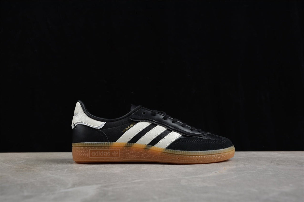 Fabrika Supply INVINCIBLE x Handball Spezial Black / White | sapatilhas Sole Rua