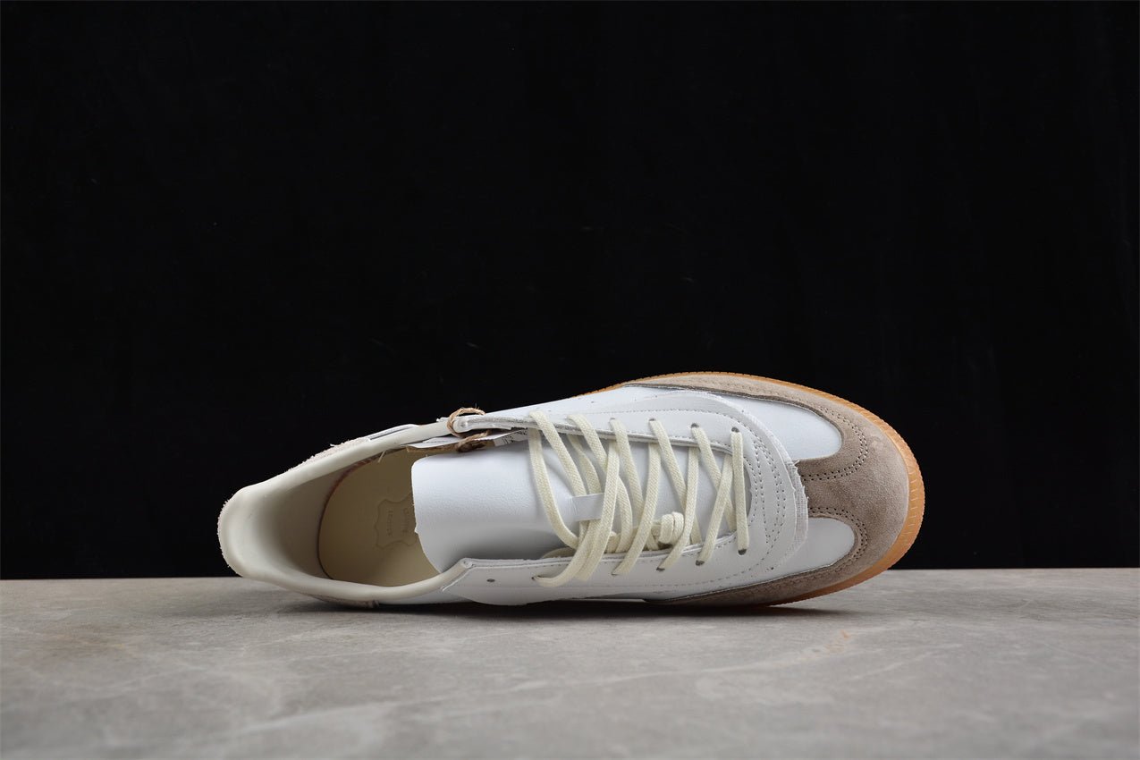 Fabrika Supply INVINCIBLE x Handball Spezial White / Light Beige | sapatilhas Sole Rua