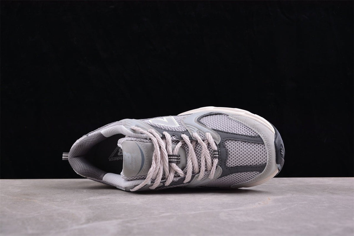 Essenza Rosa NB 530 Grey / Cream Sole | sapatilhas Sole Rua