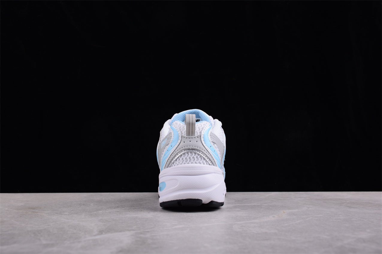 Essenza Rosa NB 530 White / Light Blue | sapatilhas Sole Rua