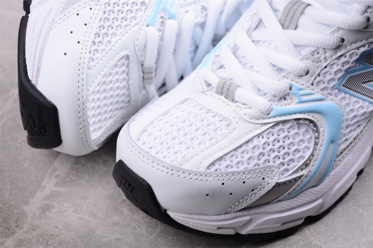 Essenza Rosa NB 530 White / Light Blue | sapatilhas Sole Rua
