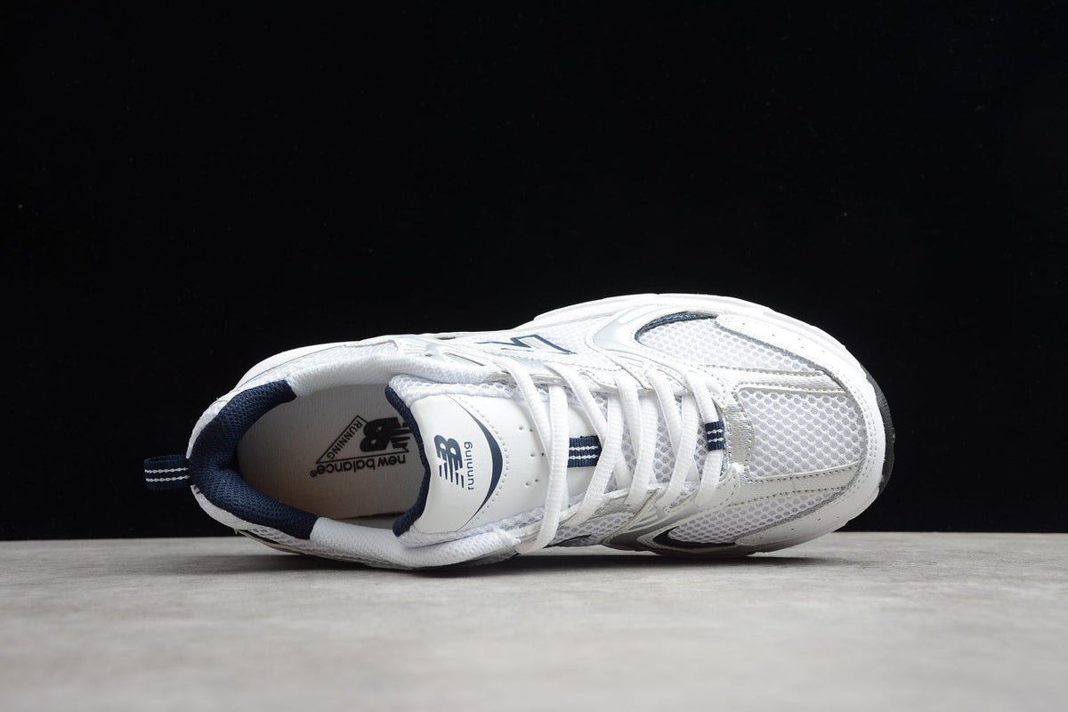 Essenza Rosa NB 530 White / Navy Blue | sapatilhas Sole Rua