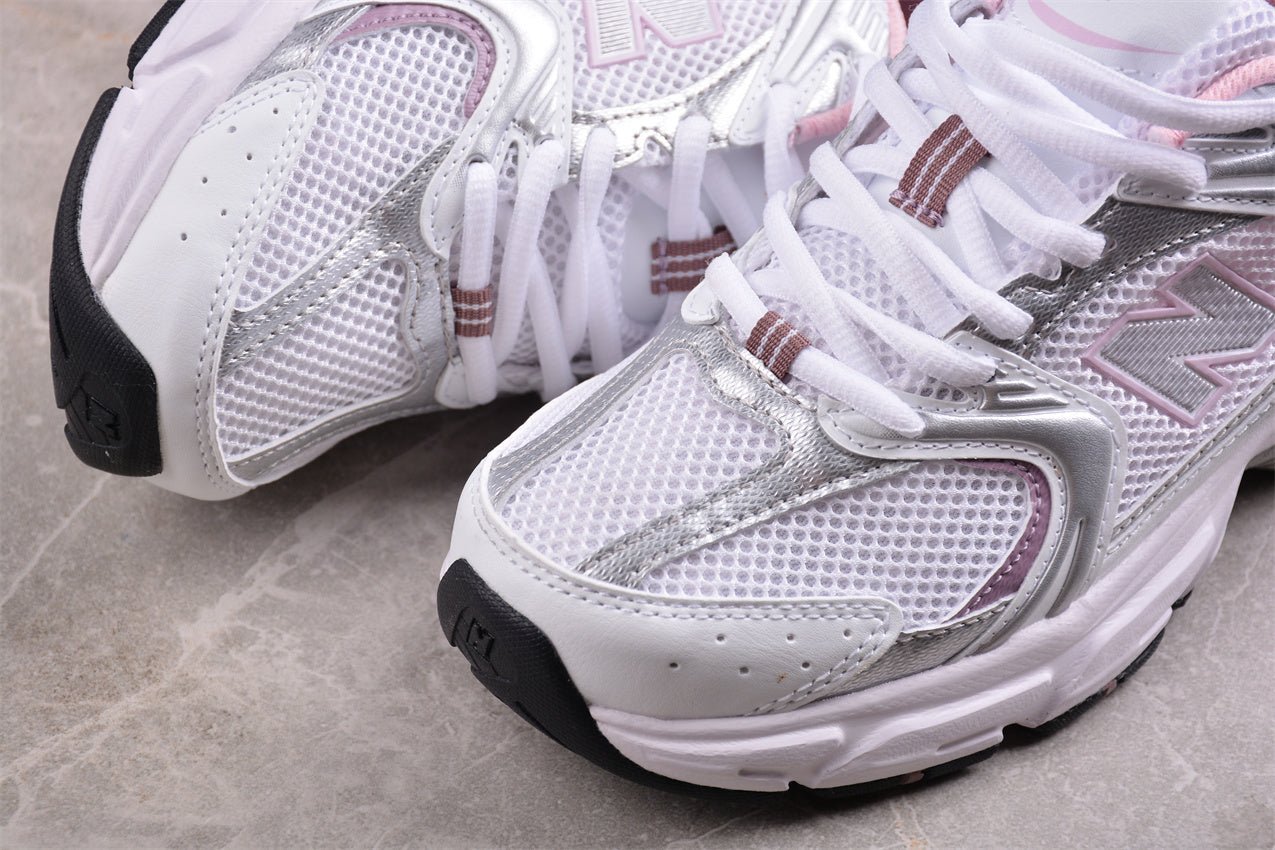 Essenza Rosa NB 530 White / Pastel Pink | sapatilhas Sole Rua