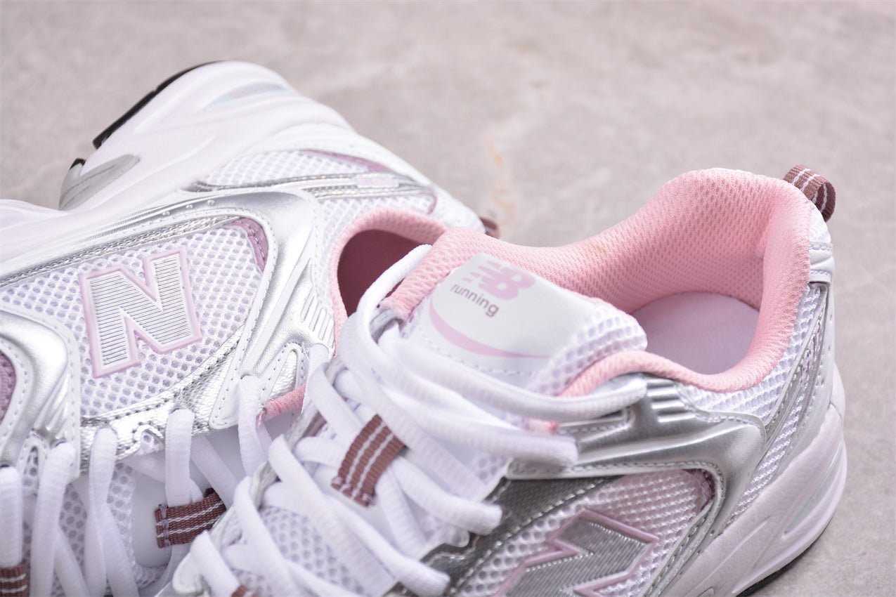 Essenza Rosa NB 530 White / Pastel Pink | sapatilhas Sole Rua