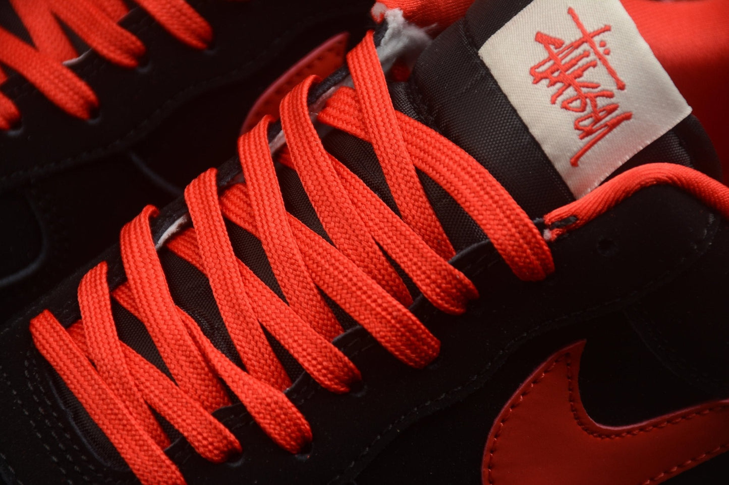 Urban Sport Zone Air Force 1 Low Black / Red | sapatilhas Sole Rua