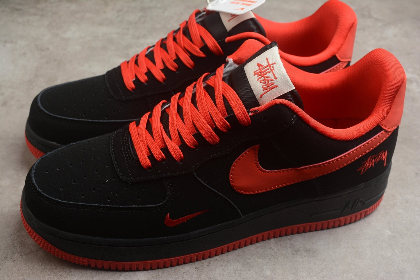 Urban Sport Zone Air Force 1 Low Black / Red | sapatilhas Sole Rua