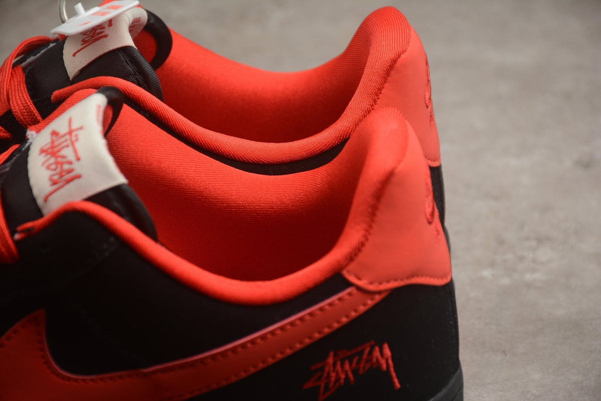 Urban Sport Zone Air Force 1 Low Black / Red | sapatilhas Sole Rua