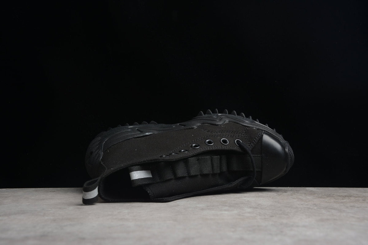 Essenza Rosa Run Star Motion HI Triple Black | sapatilhas Sole Rua